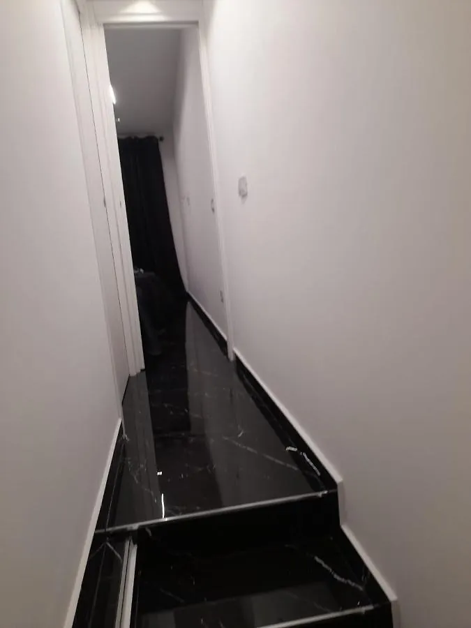 Гостевой дом Отель Lux House Naples Airport