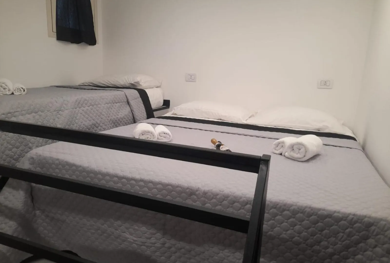 Гостевой дом Отель Lux House Naples Airport