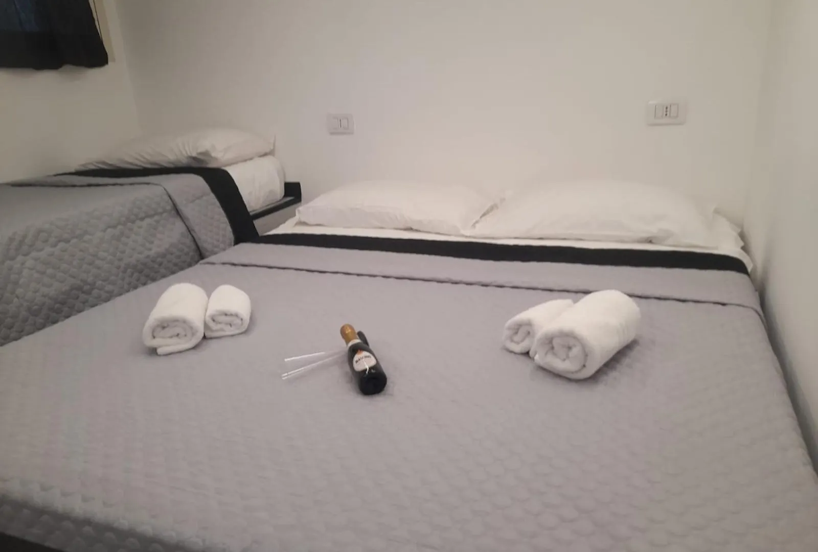 Гостевой дом Отель Lux House Naples Airport
