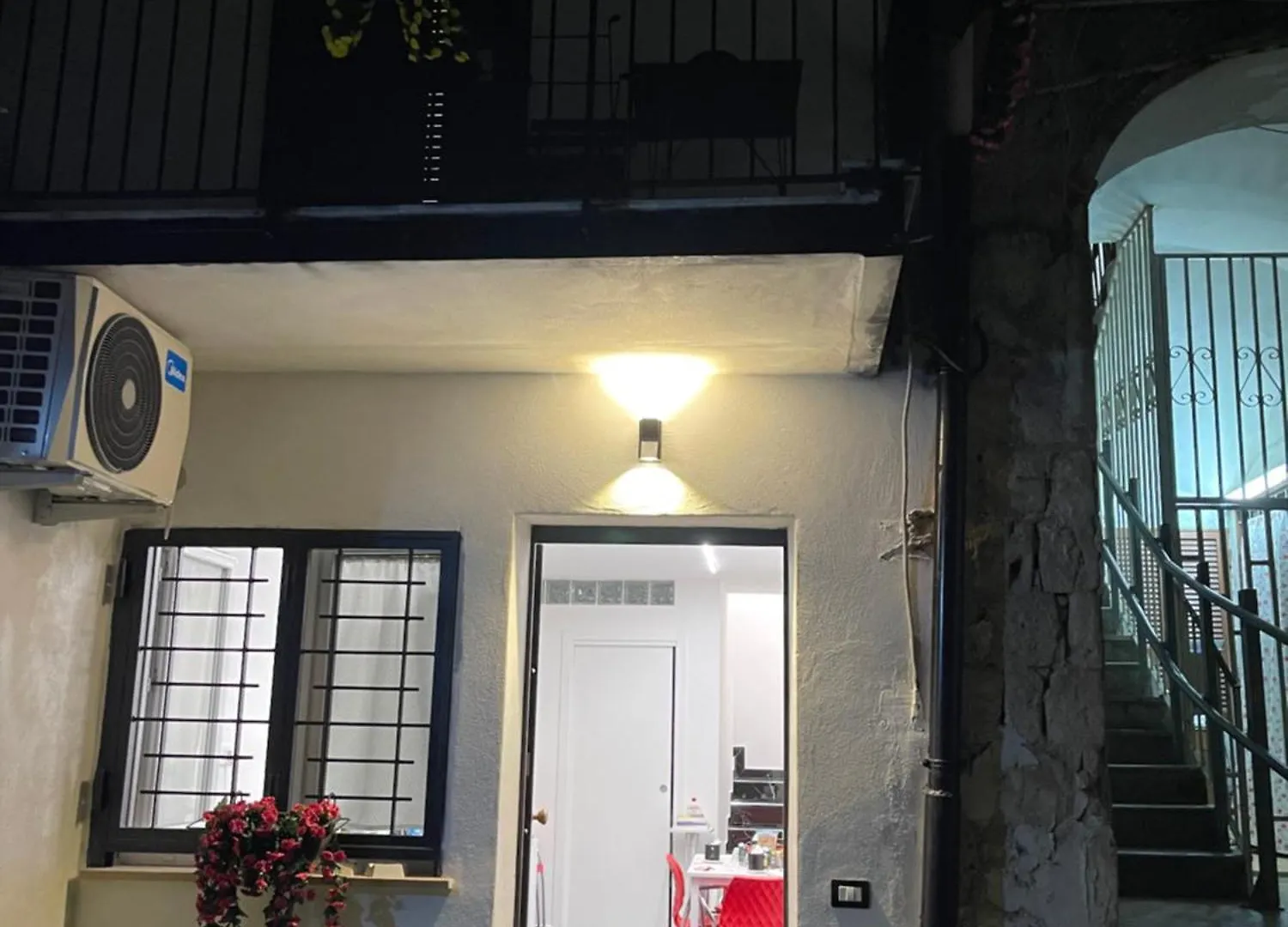Отель Lux House Naples Airport